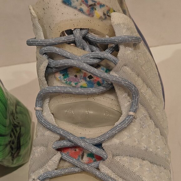 Nike LeBron 18 XXVIII 'Play for the Future' CW3156-400 Mens Size 8 Excellent - Picture 6 of 16